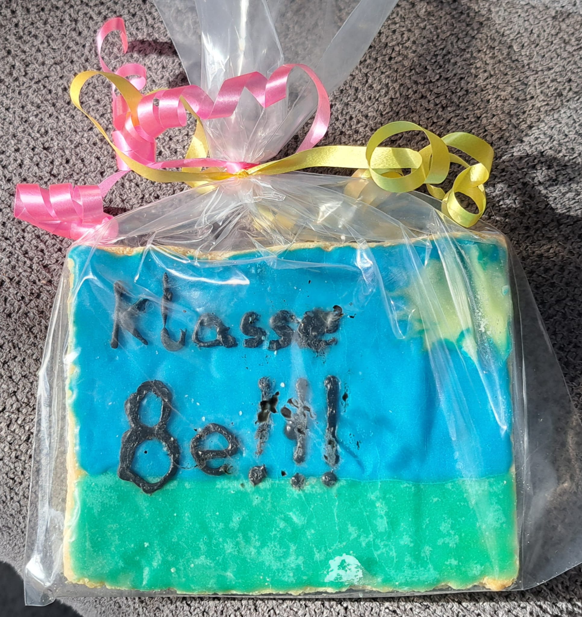 Beitragsbild für “Die 8 e beim Ostermarkt”